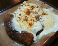 Banana fritada com sorvete