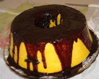 Bolo de cenoura prático de microondas