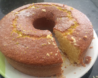 Bolo de fubá com laranja de liquidificador do TudoGostoso: receita perfeita para acompanhar um cafezinho!