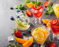 4 bebidas refrescantes e saudáveis para servir nas festas de fim de ano e impressionar a todos