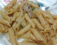 Sopa de legumes e macarrão