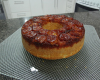 Bolo de banana caramelado