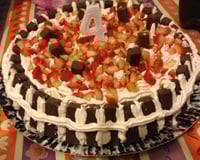 Bolo de morango ótimo para aniversário