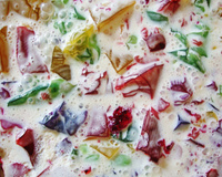 Sobremesa colorida de gelatina