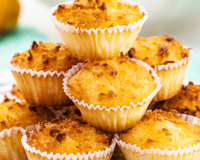 Queijadinha rápida que só precisa de 4 ingredientes: aprenda essa receita simples e deliciosa