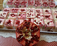 Mousse com Calda de Romã