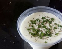 Molho de alho caseiro