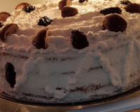 Torta de ameixa com doce de leite