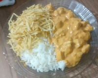 Estrogonofe de frango - simples e rápido