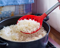 Os chefs concordam: este é o segredo para deixar o arroz soltinho e com grãos perfeitos