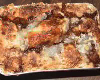 Cuca rápida com cobertura de chocolate e farofa