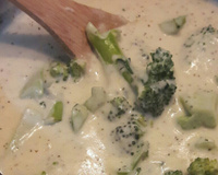 Penne ao molho branco e brócolis