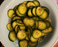 Sunomomo (salada japonesa de pepino)