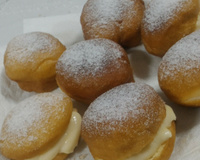 Sonho com recheio de doce de leite