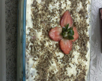 Pavê delicioso de morango e bis