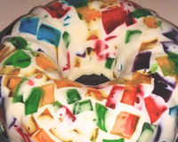 Da minha infância para a dos meus filhos: gelatina colorida que a minha mãe sempre fazia nas festas para mim