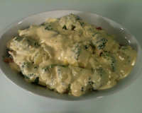 Penne ao molho branco e brócolis