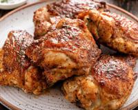 Os chefs espanhóis concordam: "O frango ao alho não melhora com mais alho, mas, sim, com molho de soja, o suco de um limão e alecrim."