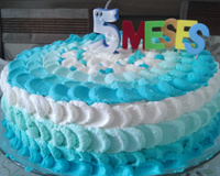 Bolo de abacaxi recheado delicioso