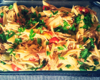 Macarrão com atum e tomate Cereja