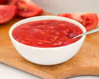 Não compro mais ketchup no mercado depois que aprendi a fazer essa versão caseira: te conto o segredo para não ficar parecendo molho de tomate