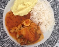 Cação ao molho vermelho