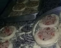 Esfirra aberta de carne