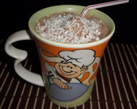 Bebida de chocolate com leite de coco