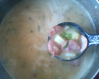 Creme de mandioca com linguiça calabresa