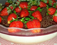 Mousse de nutella, laka e morango