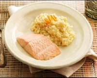 Risoto de laranja com salmão
