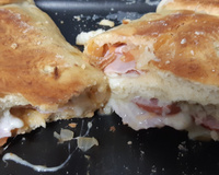 Pão recheado com presunto