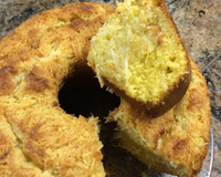 Bolo fubá cremoso com coco