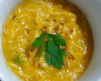 Tem frango no congelador? Então já separa para fazer esse caldo de kenga cremoso e superfácil para o jantar!