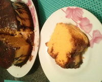 Bolo de cenoura com calda de chocolate de microondas