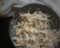 Macarrão com peito de frango ao molho branco