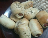 Enroladinho de salsicha assado fácil