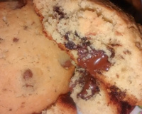 Chocolate chip cookie