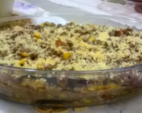 Berinjela recheada com linguiça