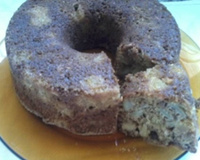 Bolo de maçã, nozes e damasco