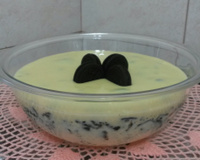 Pavê de chocolate branco com Negresco