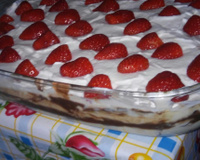 Pavê de morango com chocolate