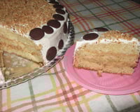 Bolo de coco recheado com doce de leite
