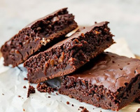 A melhor receita de brownie de Nescau da internet tem só 5 ingredientes e é muito fácil de fazer!