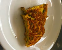 Torta de sardinha com macarrão fácil