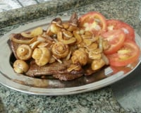 Filet mignon na manteiga e no alho