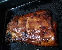 Costelinha de porco assada com mel e limão