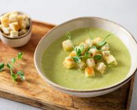 Creme de legumes com brócolis é a receita para fazer no frio e fortalecer a imunidade