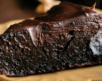 Bolo mole de chocolate SEM FARINHA DE TRIGO e com apenas 4 ingredientes: receita muito fácil, já fiz várias vezes