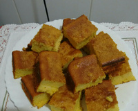 Bolo de fubá com queijo canastra